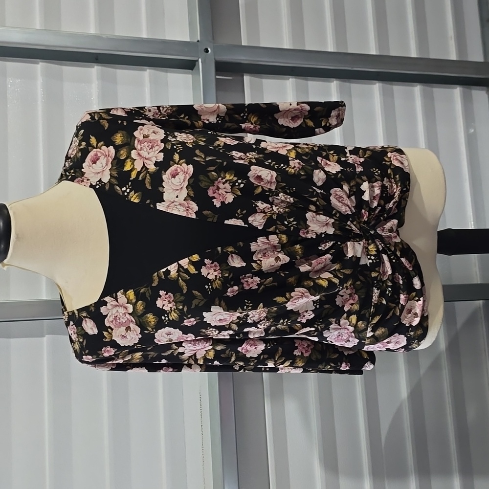 Carolyn Taylor Black Floral Print Blouse Size‎ Large